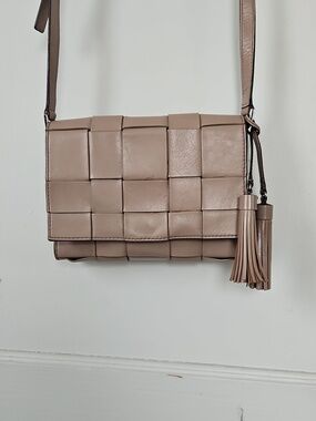 Michael Kors Vivien Woven Leather Crossbody Bag in Taupe